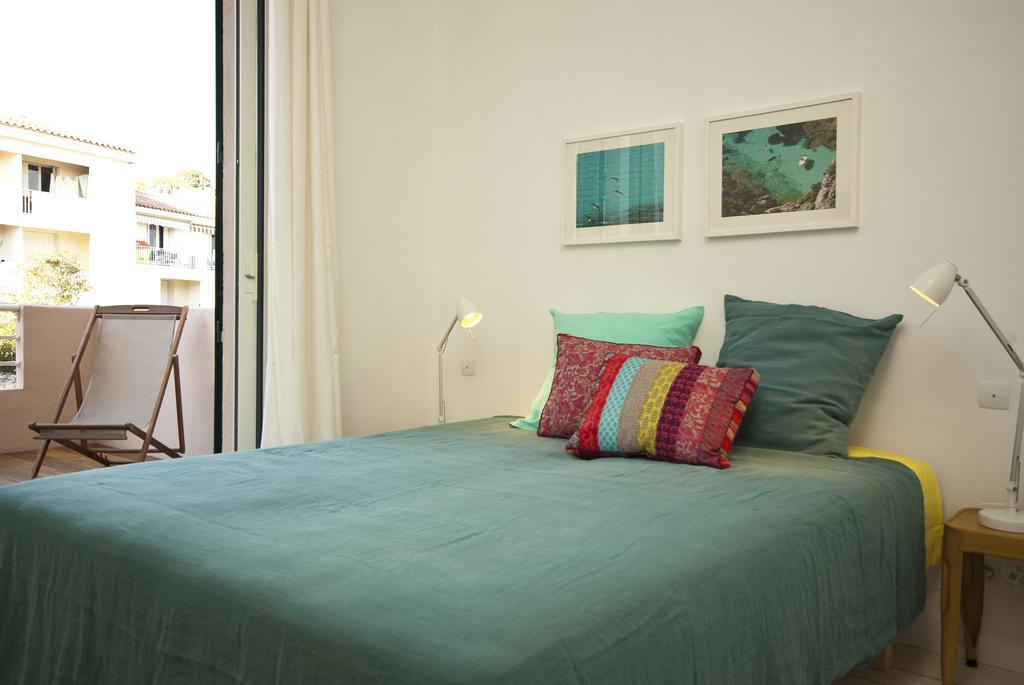Les Barques, Vue Splendide Sur Le Port De Cassis Apartment Стая снимка