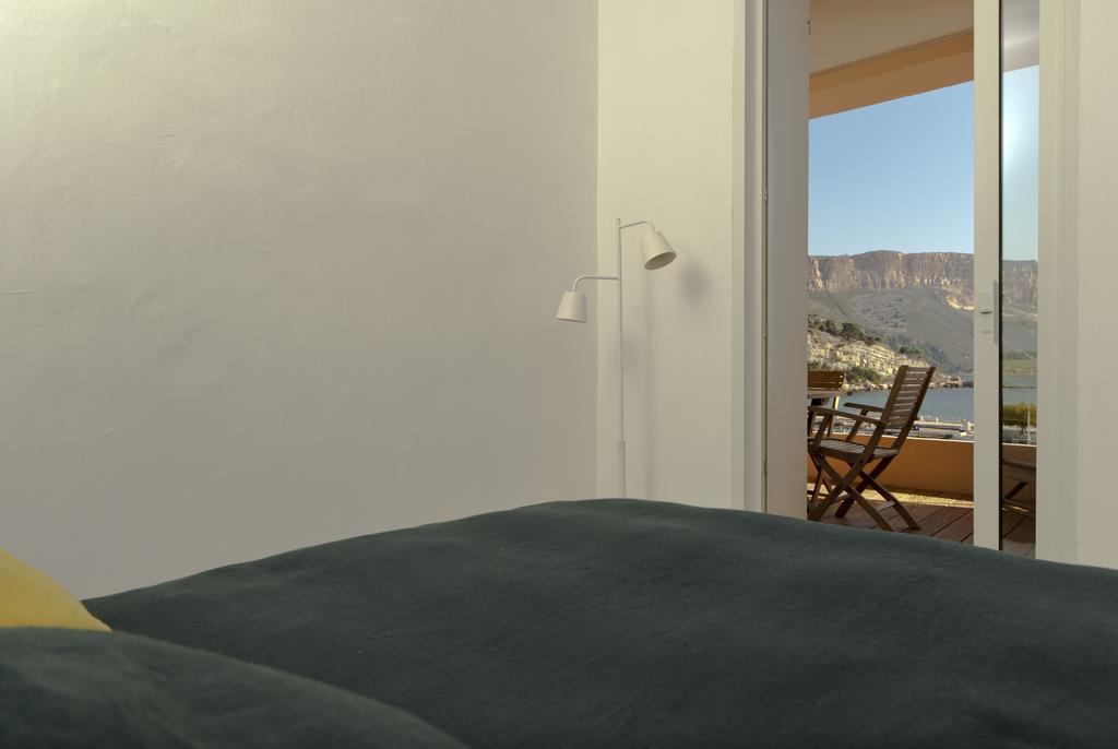 Les Barques, Vue Splendide Sur Le Port De Cassis Apartment Стая снимка